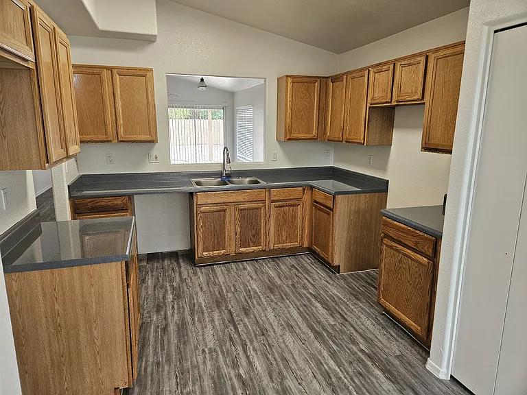 173 W Jasper Dr — Photo 7