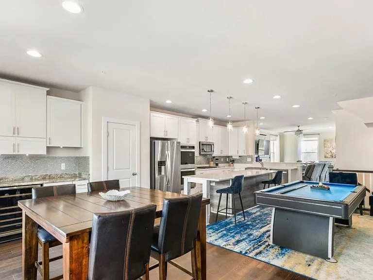 3321 Stone Barn Dr — Photo 24