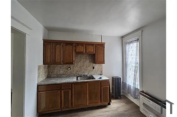 Building Photo - 1094 Alcott St