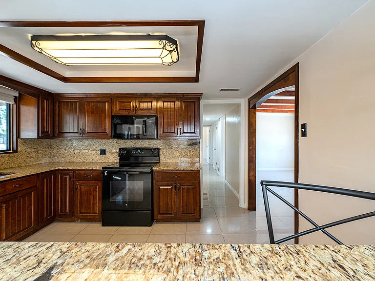 2532 E Crosby Vis — Photo 19