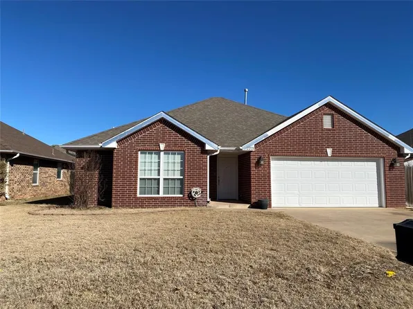 2221 Crooked Oak Dr, Shawnee, OK 74804