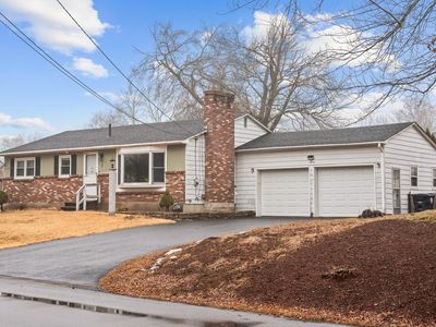 7 Pell Avenue, Nashua, NH, 03060
