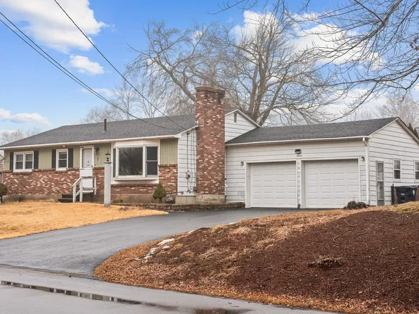 7 Pell Avenue, Nashua, NH 03060