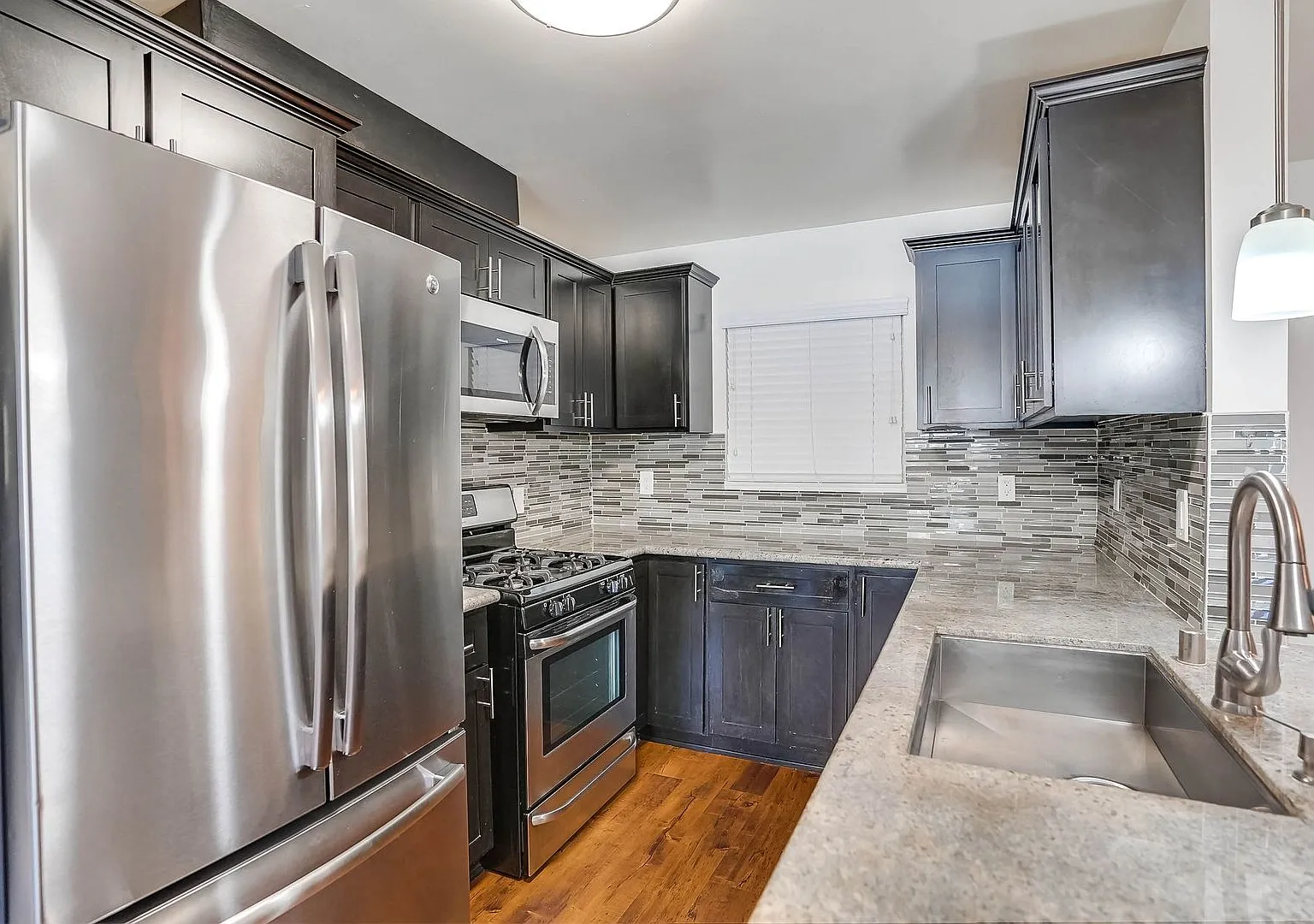 821 N. Austin Ave — Photo 1
