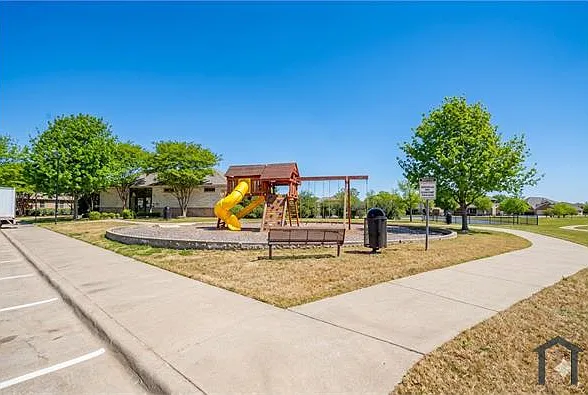 9013 Sun Haven Way — Photo 12