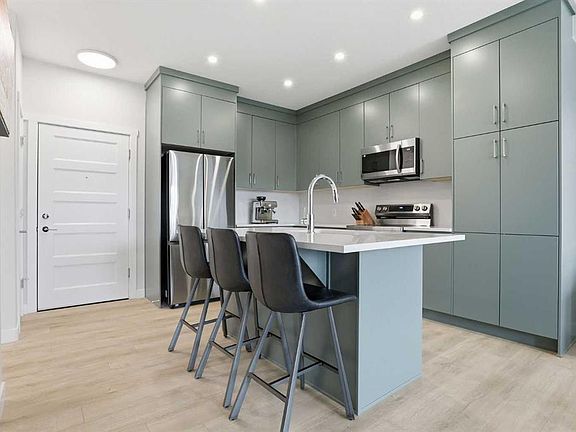 5th image of 2117 E 81st St SW #2405