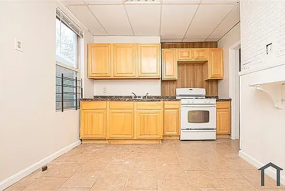 133 Isabella Ave #B — Photo 8