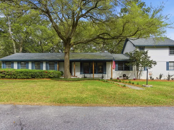 1721 Dartmoor Cir, Charleston, SC 29407