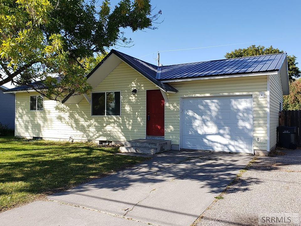 1st image of 2163 E 1st St