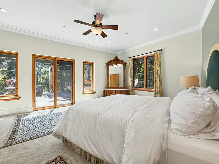 1806 Christy Ln — Photo 30