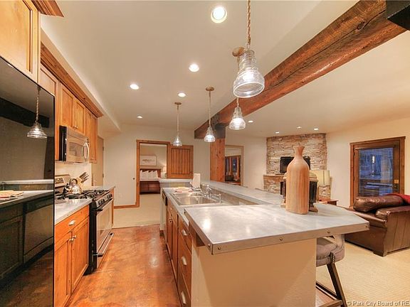 3rd image of 2880 Deer Valley Dr #6214