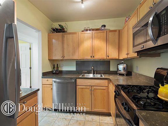 5th image of 163 Saint Nicholas Ave APT 3F