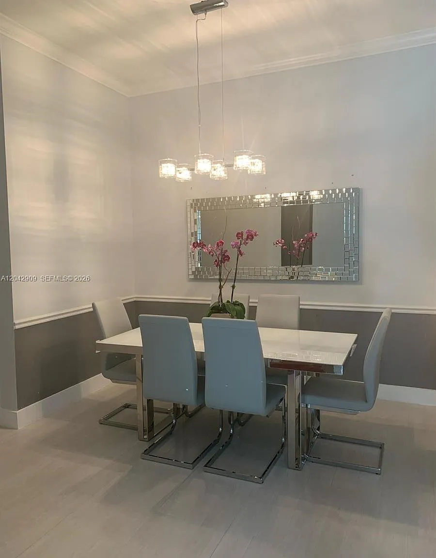 El-Ad Villaggio Condo Bld — Photo 2