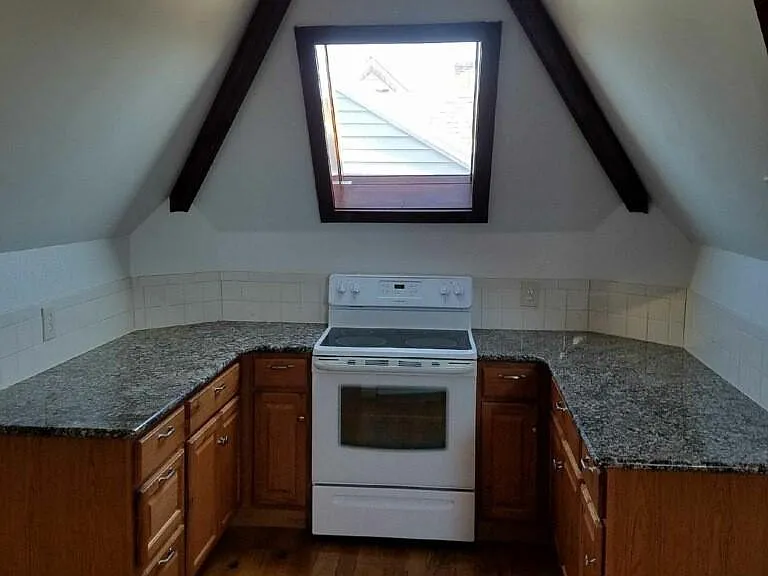 395 Lafayette Ave #3 — Photo 9