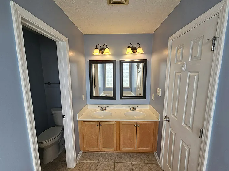 389 Ivywood Ln — Photo 48