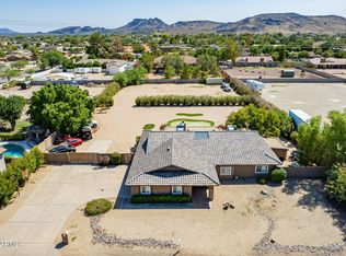 5121 W Whispering Wind Dr, Glendale, AZ 85310