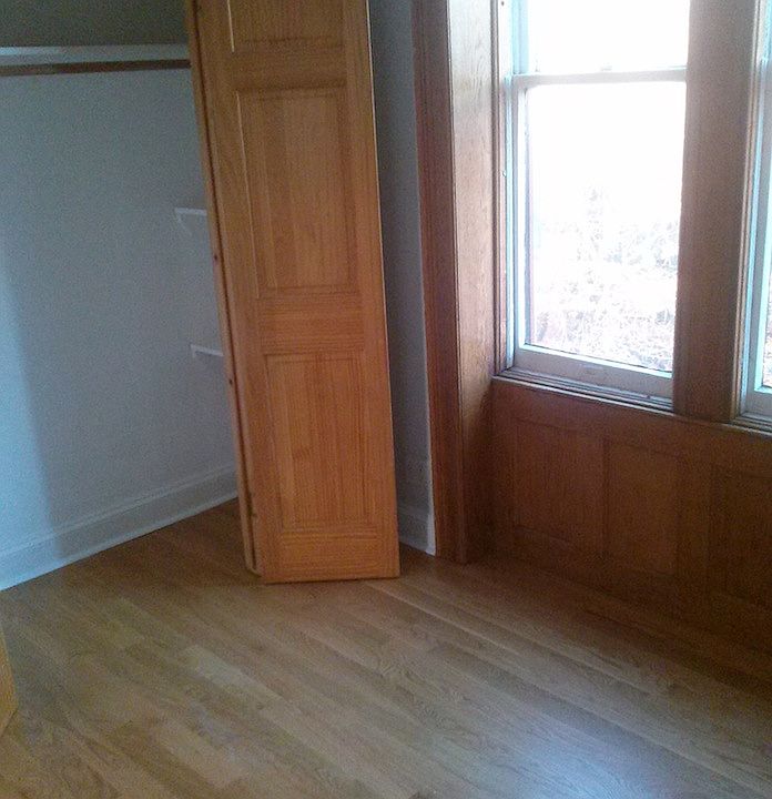 1st image of 290 W 4th St