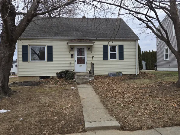 607 W Oak St, Palmyra, PA 17078