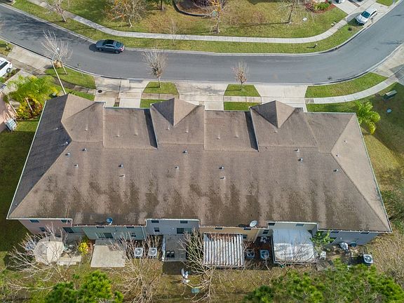2nd image of 2720 Merrieweather Ln