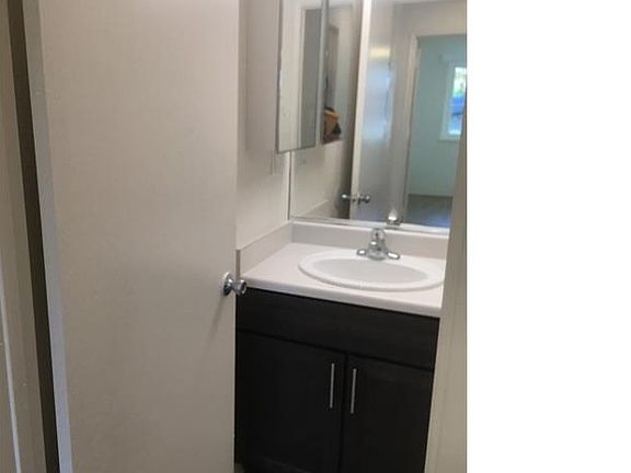 5th image of 463 Wooster Ave APT A15