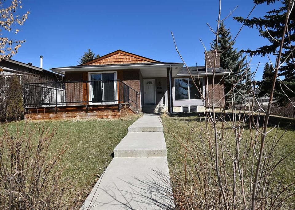 1st image of 2604 S 106th Ave SW