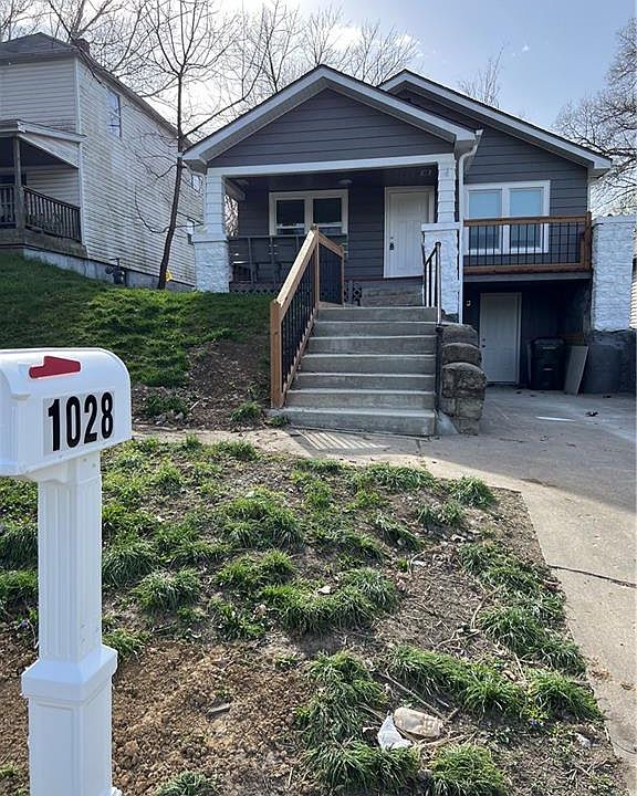 1st image of 1028 9th Ave