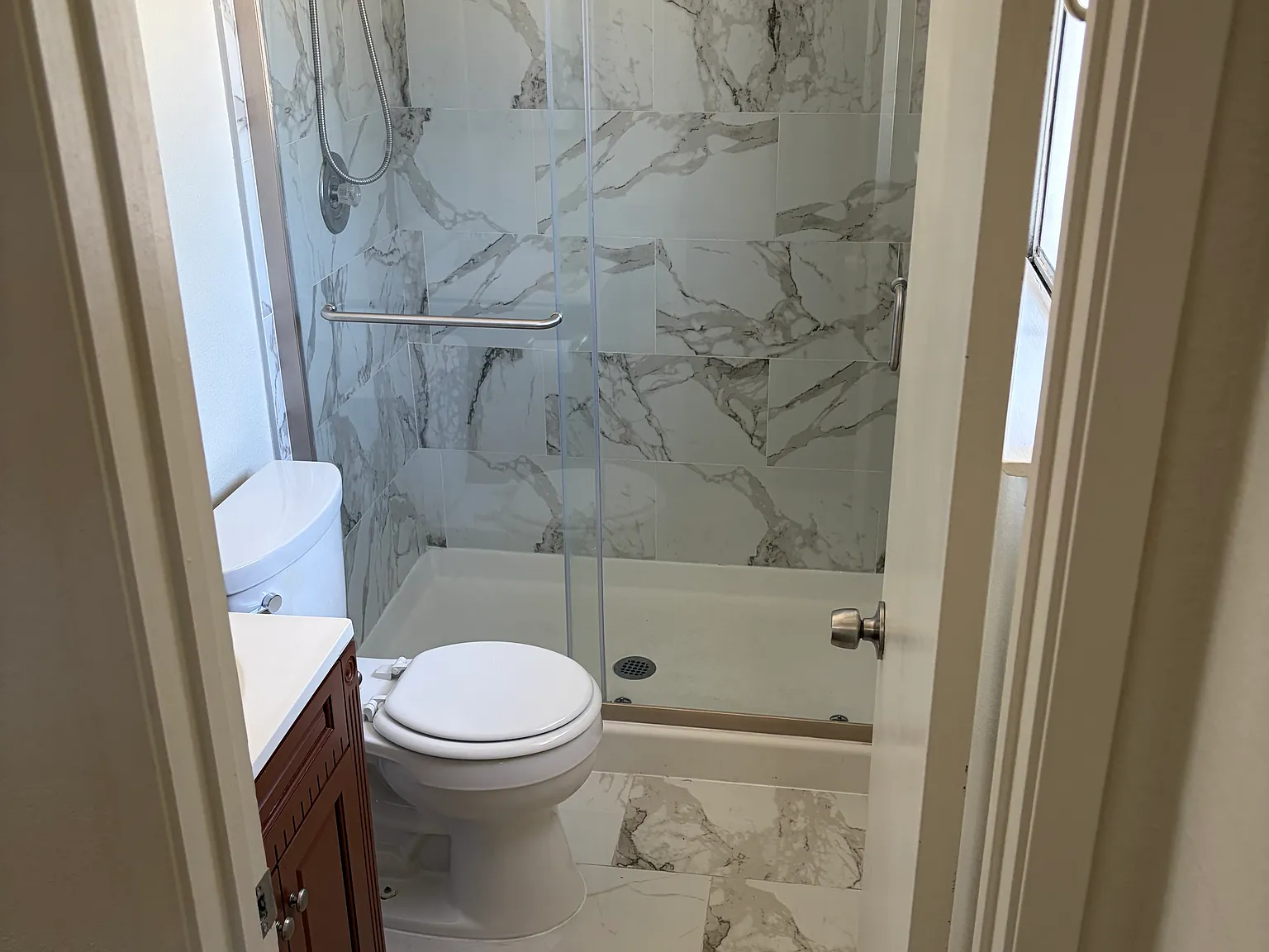 3 bed, 1035 sqft, $2,000 — Photo 1