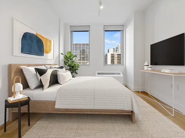 550 W 54th St, New York, NY