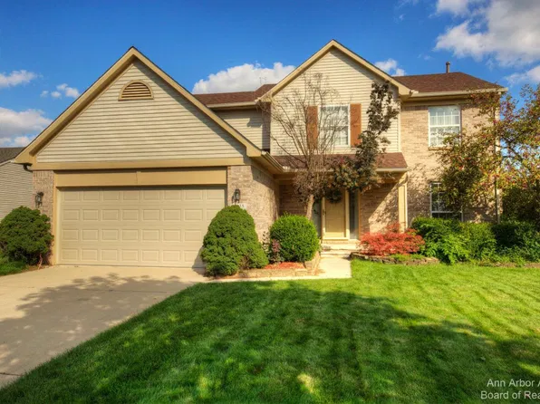 9935 Lancaster Dr, Van Buren Township, MI 48111