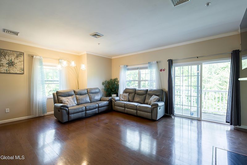 5th image of 501 Avalon Place