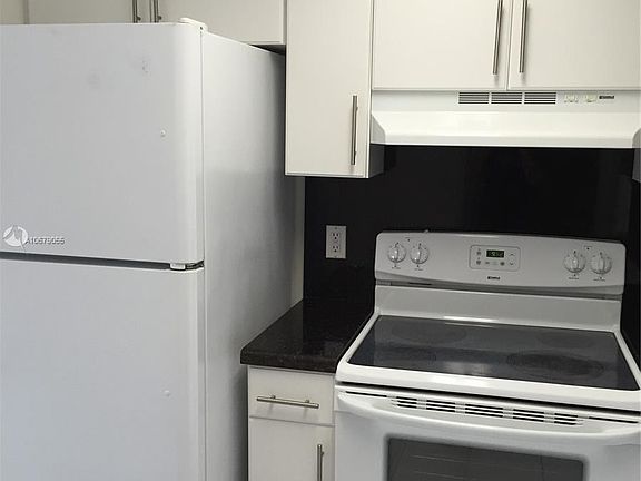 4th image of 3410 Coral Way Ste 3