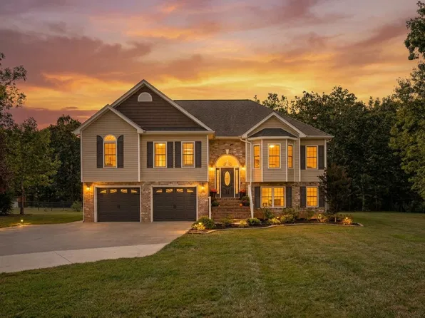 241 Sunset Ridge Dr, Concord, VA 24538