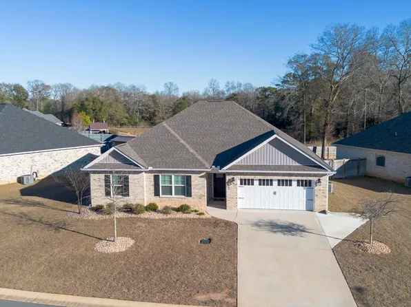 503 Hunts Landing Dr, Kathleen, GA 31047