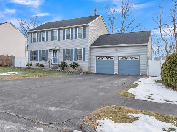 8 Modred Ct, Worcester, MA 01602