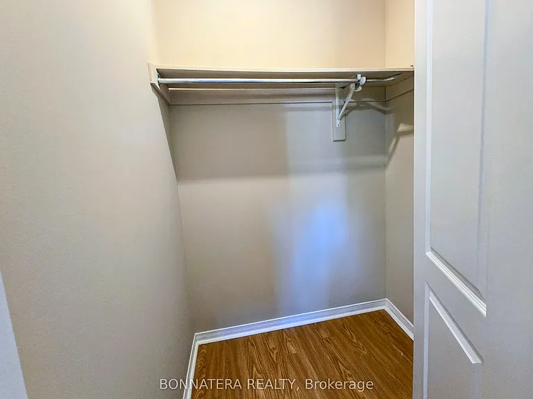 5455 Farmcote Dr — Photo 15