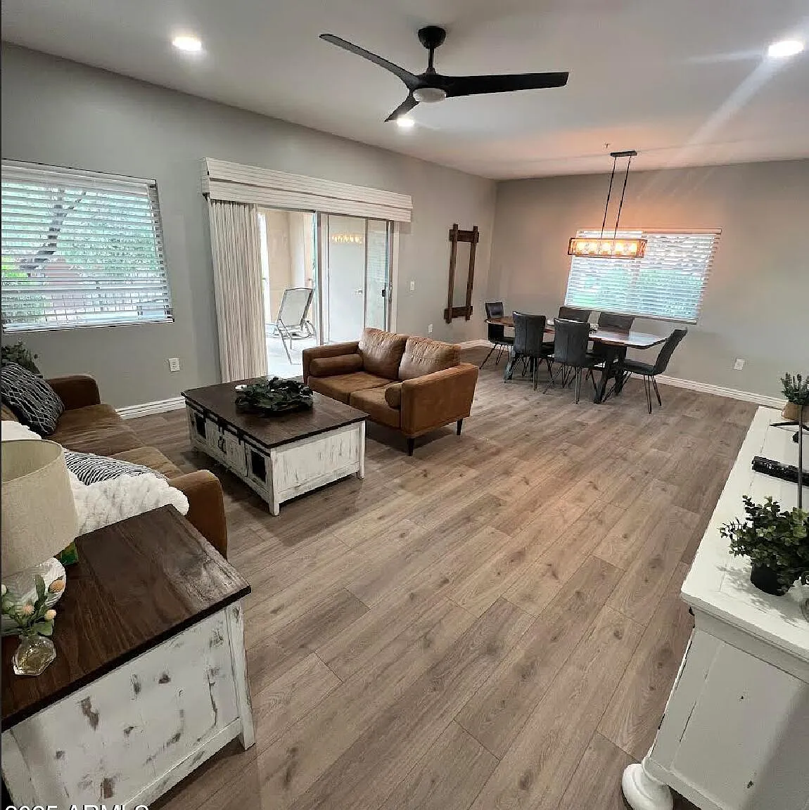 2 bed, 2.0 bath, 1298 sqft, $2,600 — Photo 3