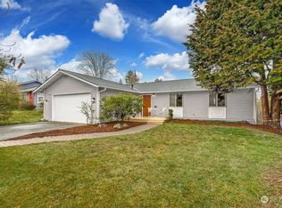511 221st St SW, Bothell, WA 98021