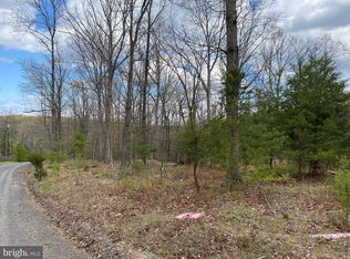 Colonial Dr, Berkeley Springs, WV 25411