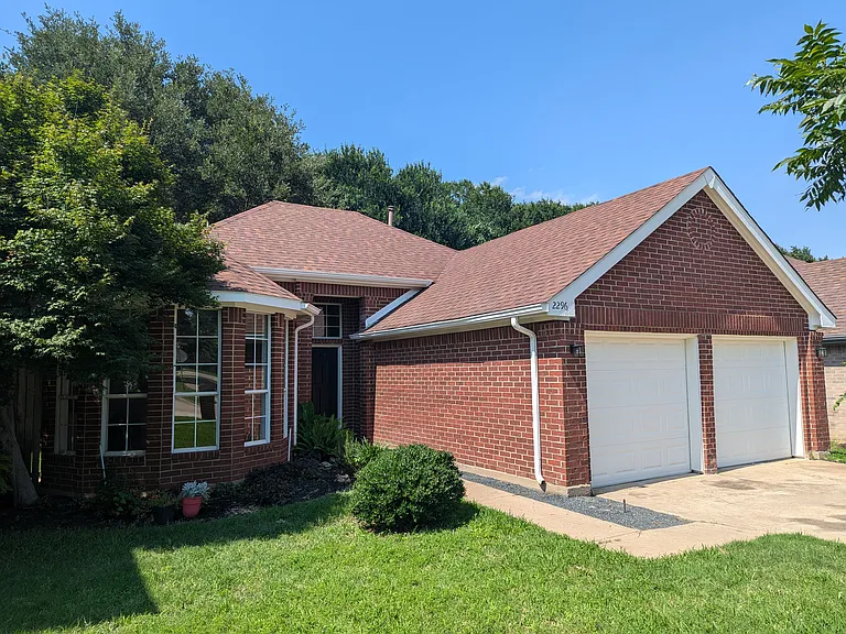 2296 Grandview Dr — Photo 15