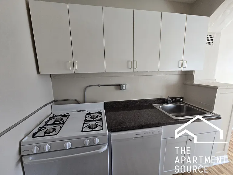 1333 W Birchwood Ave #303 — Photo 4