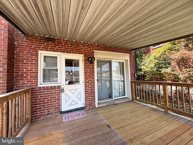 2717 Creston Rd — Photo 3