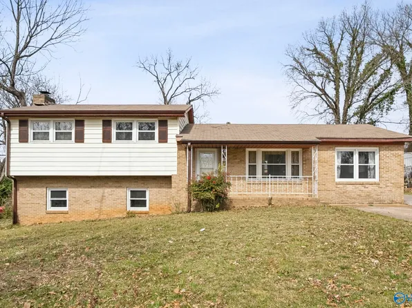 4607 Lakeview Dr NW, Huntsville, AL 35810