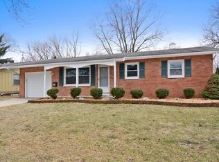 231 S 17th St, Saint Charles, IL 60174