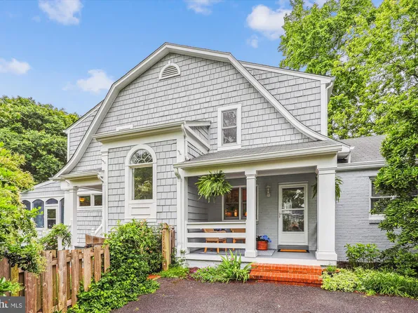 2801 Valley Dr, Alexandria, VA 22302