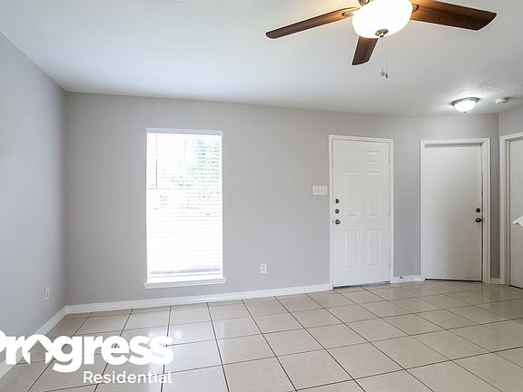 5th image of 7511 Winterview Dr
