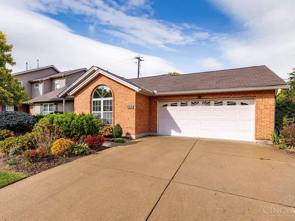 3301 Spruce Ln, Oxford, OH 45056