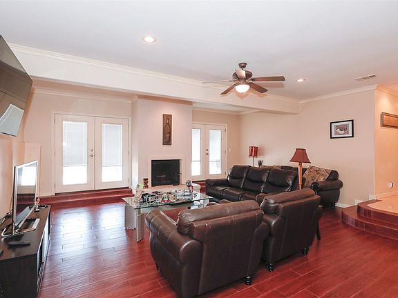5th image of 701 Dellwood Dr