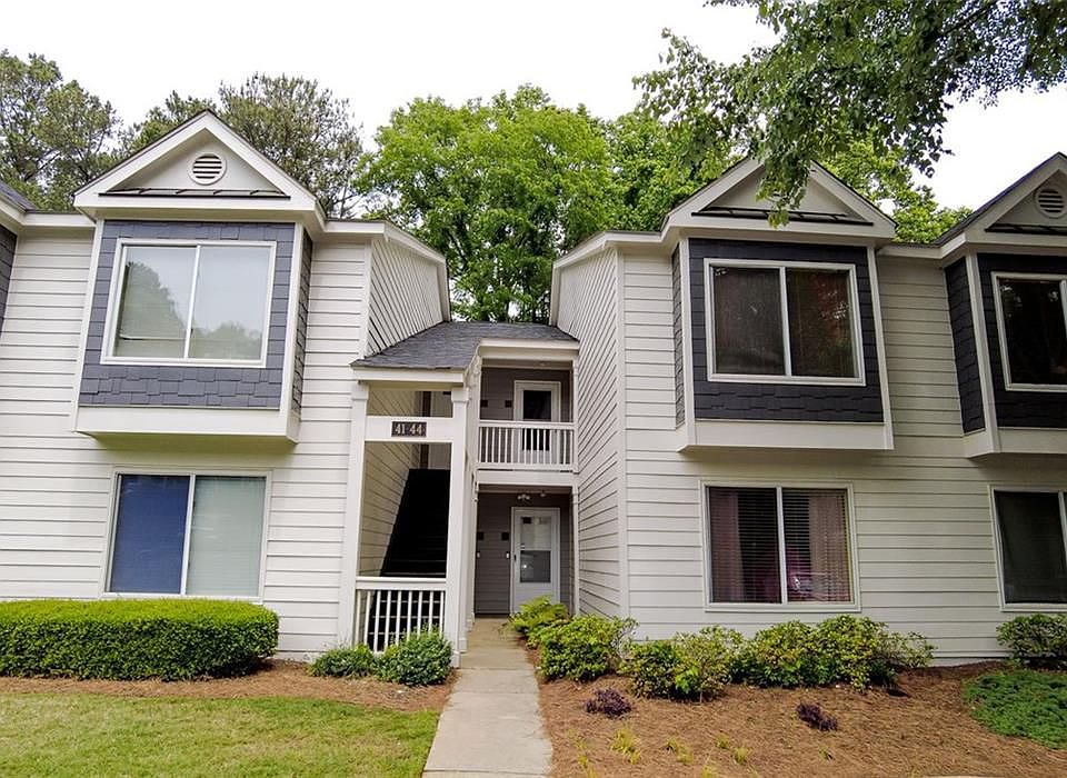 1st image of 43 Little Silver Ct SE
