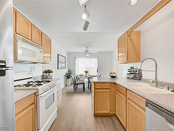 5th image of 2900 Rivulet Ln