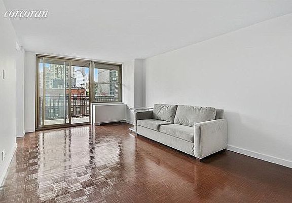 3rd image of 301 E 79th St APT 19N